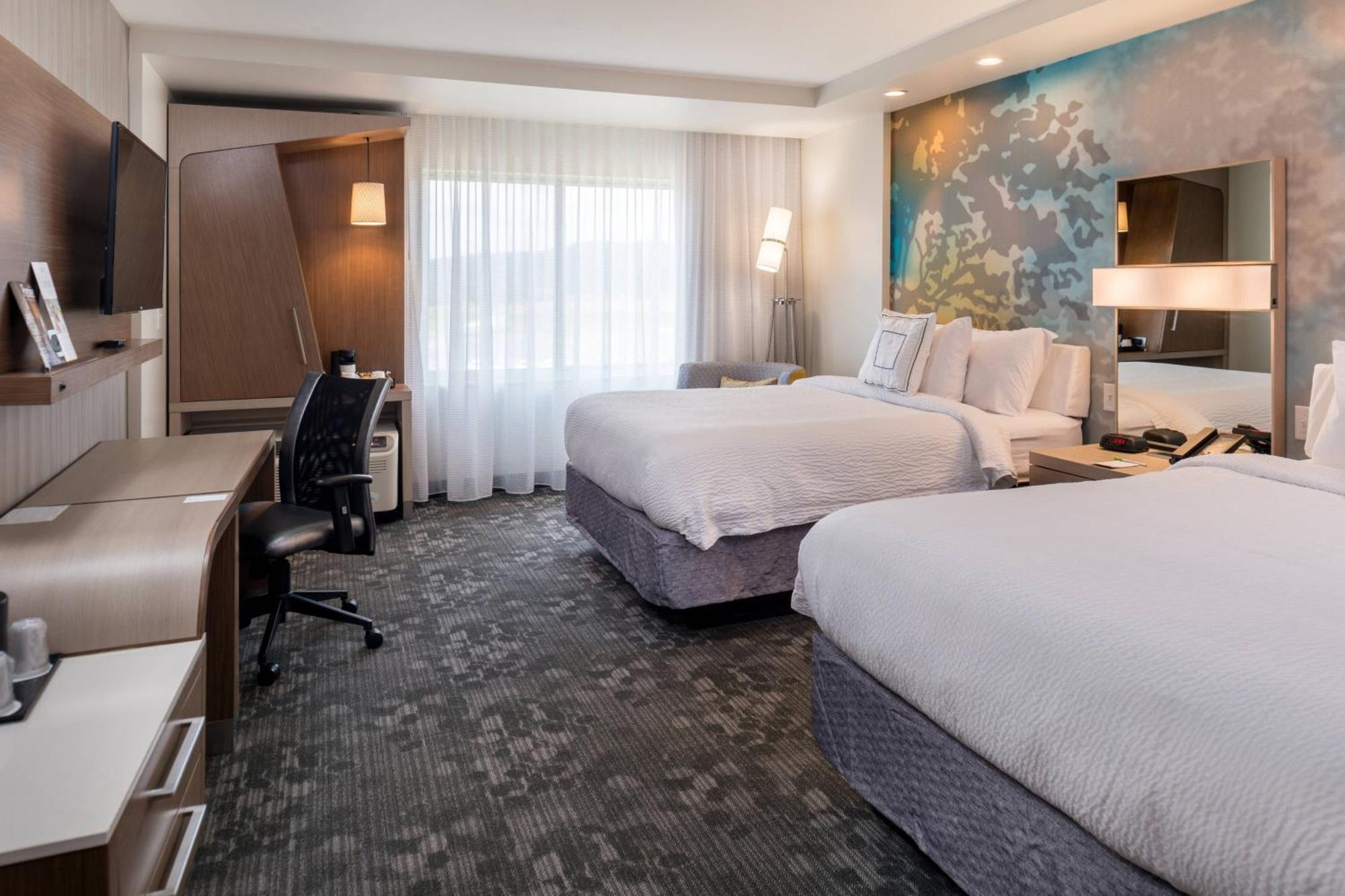 Отель Courtyard By Marriott Elmira Хорсхедс Экстерьер фото