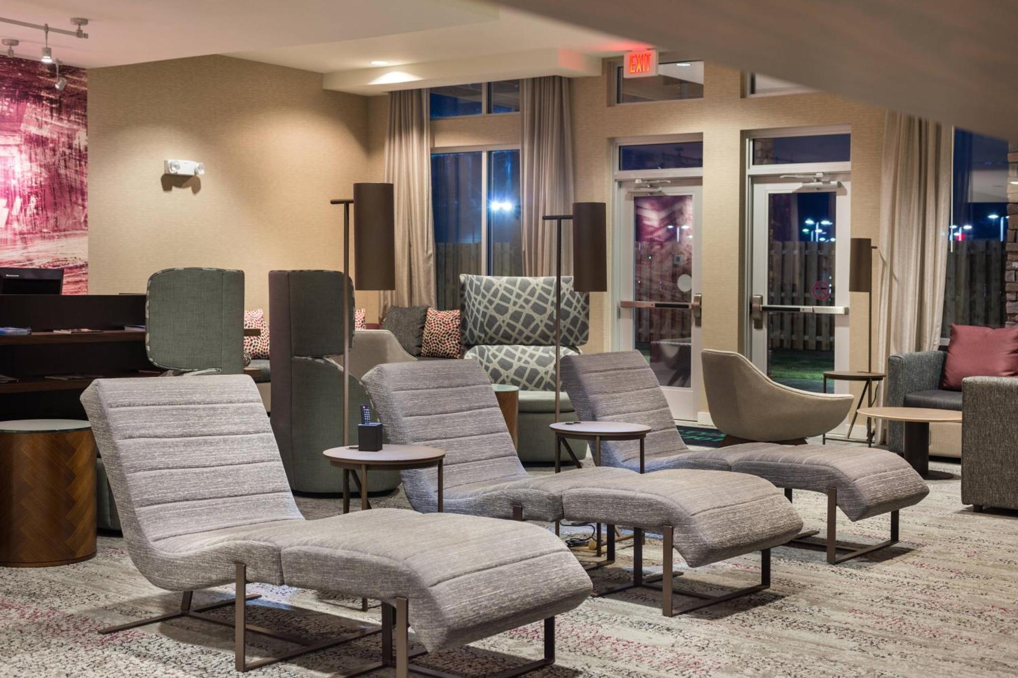 Отель Courtyard By Marriott Elmira Хорсхедс Экстерьер фото