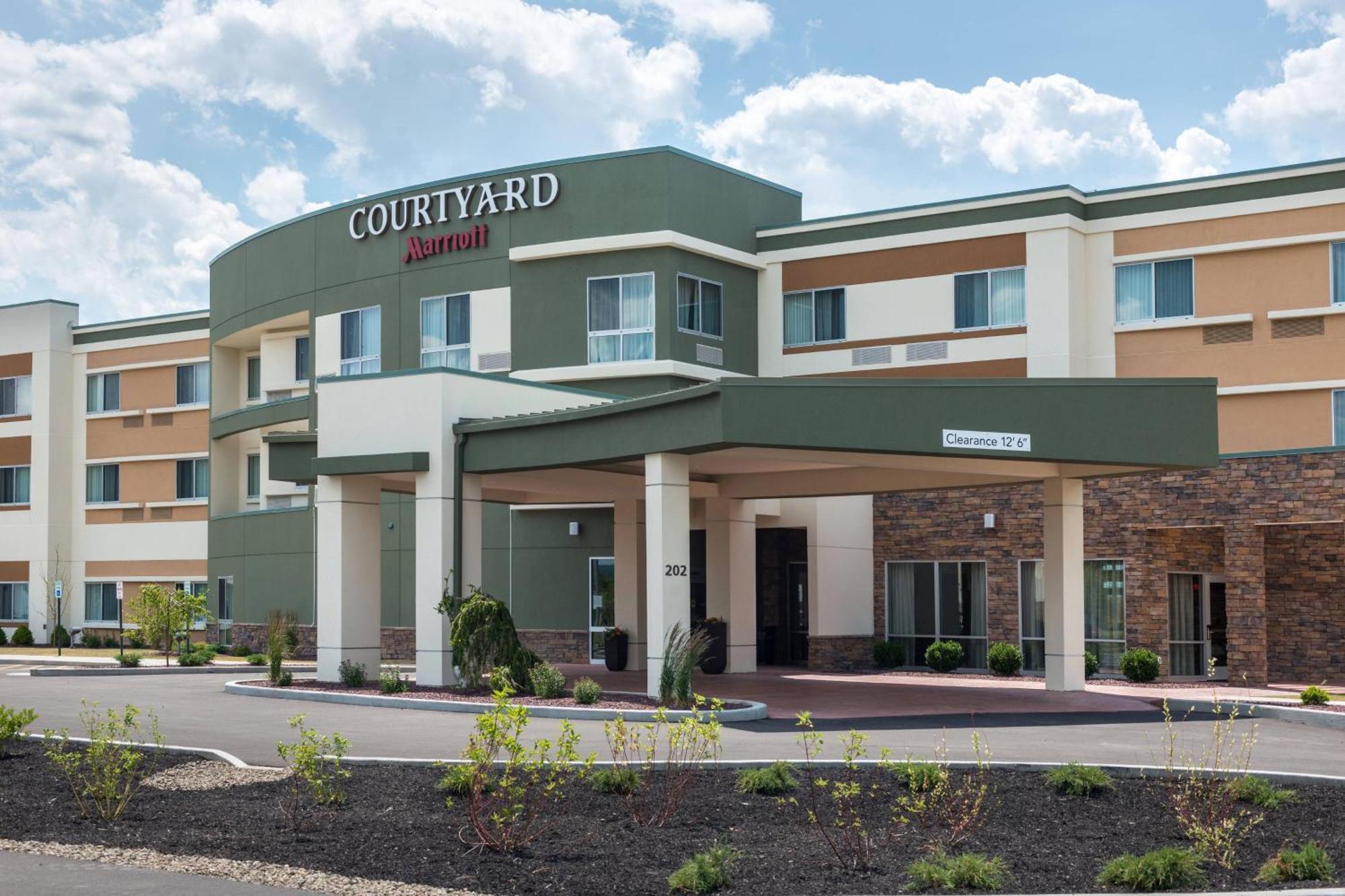 Отель Courtyard By Marriott Elmira Хорсхедс Экстерьер фото